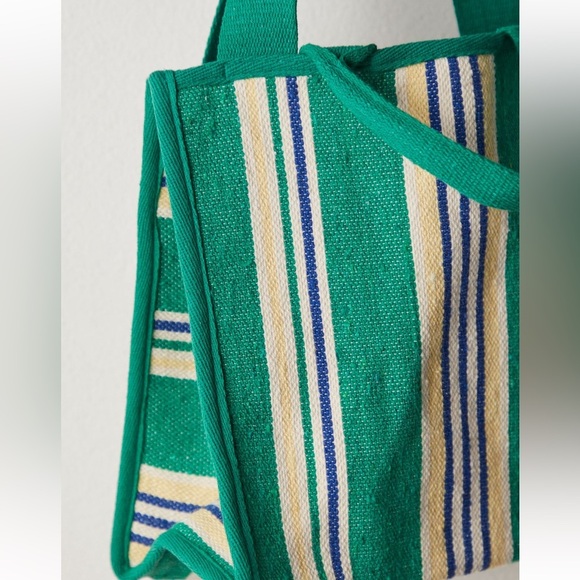 NWT Free People Clara Canvas Tote in Jelly Bean - Picture 5 of 5